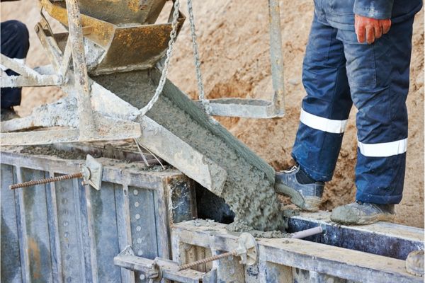 Concrete Retaining Wall Contractor - Bucket City Concrete Contractors, TN